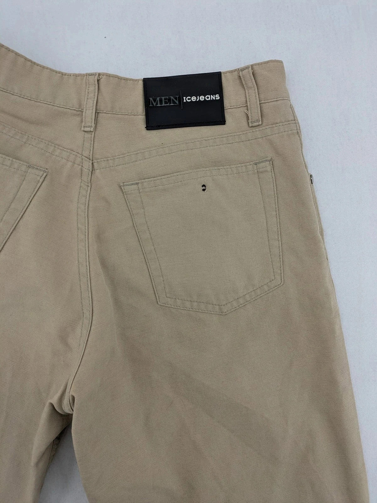 Ice Jeans straight leg jeans beige 5-pocket design with classic belt loops and zipper.