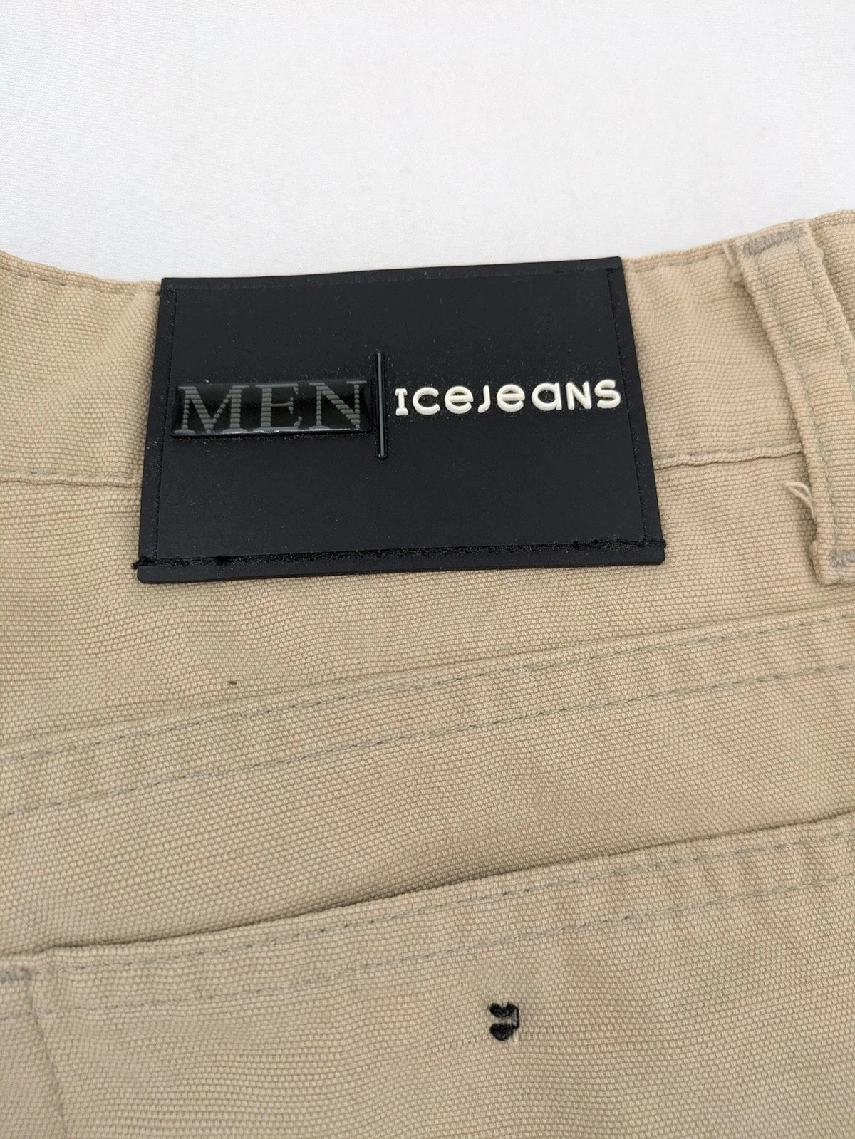 Ice Jeans straight leg jeans beige 5-pocket design with classic belt loops and zipper.