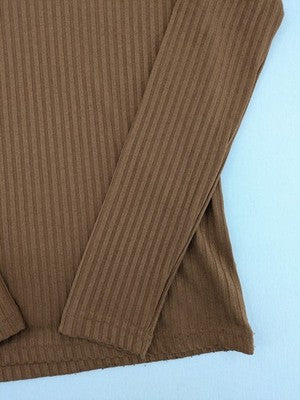 Piazza Italia pink ribbed turtleneck top with decorative shoulder buttons.