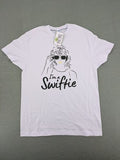 Taylor Swift white graphic tee featuring line-art portrait and "Ich bin ein Swiftie" text.