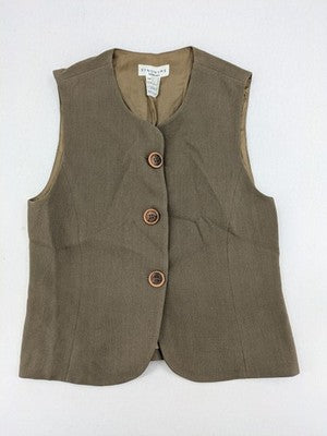 Synonyme khaki vest with ribbed texture, V-neck, and three-button front.