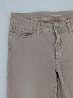 Cambio straight leg jeans beige with classic five-pocket design and zipper fly.