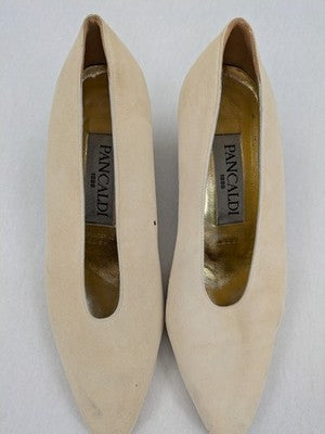 Pancaldi high heels beige suede vintage design with pointed toe and leather sole.