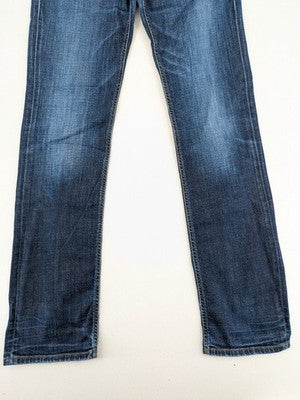 Baldessarini blue straight jeans model 501 with classic 5-pocket design and subtle used effects.