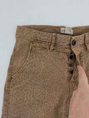 Bershka beige brown shorts allover leopard print, button fly, cotton stretch material.