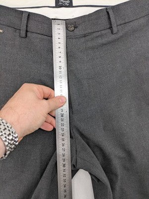 Zara pink trousers regular fit flat front design with secure zip closure.