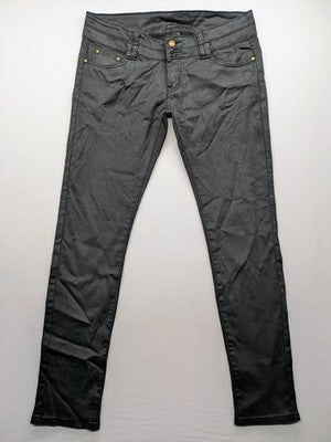 Damen grey coated skinny jeans with five-pocket design and gold hardware details.