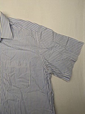 Seidensticker blue and white striped button-up shirt with a chest pocket and logo.