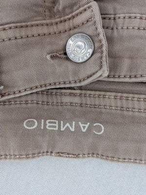 Cambio straight leg jeans beige with classic five-pocket design and zipper fly.