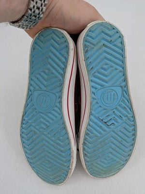 Mtng Thefest multi sneaker black canvas with graffiti print and white rubber cap