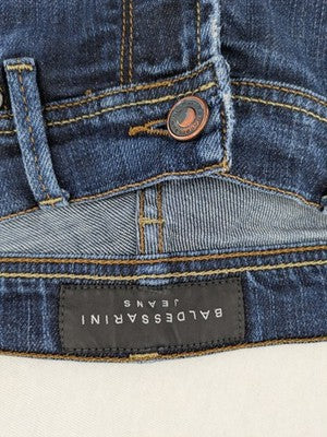 Baldessarini blue straight jeans model 501 with classic 5-pocket design and subtle used effects.