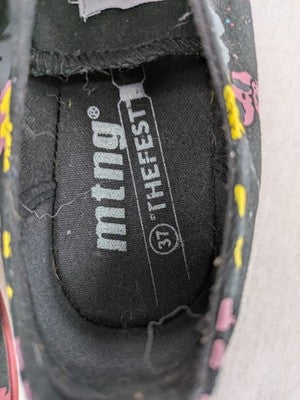 Mtng Thefest multi sneaker black canvas with graffiti print and white rubber cap
