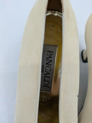 Pancaldi high heels beige suede vintage design with pointed toe and leather sole.