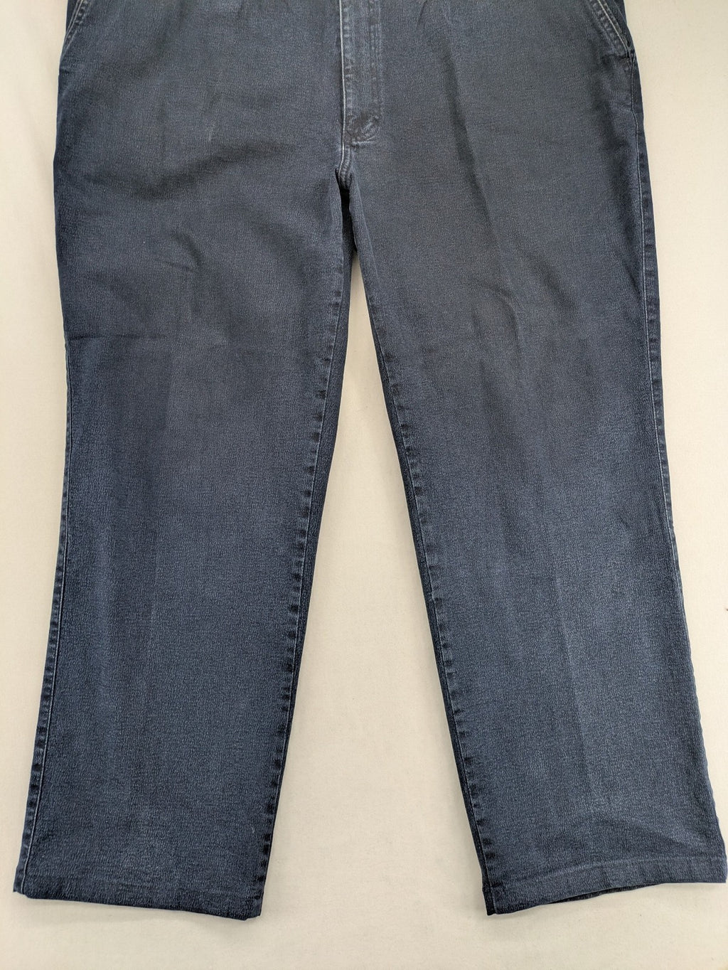 Pionier blue straight jeans with pleats, made from comfortable cotton stretch material.