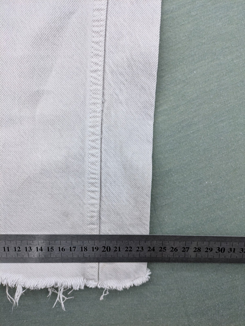 Zara grey straight jeans high waist 5-pocket design frayed hem vintage style