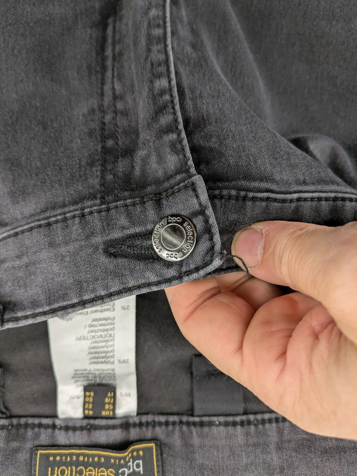Bpc Selection grey maternity jeans, stretch denim, classic 5-pocket style, elastic waistband.