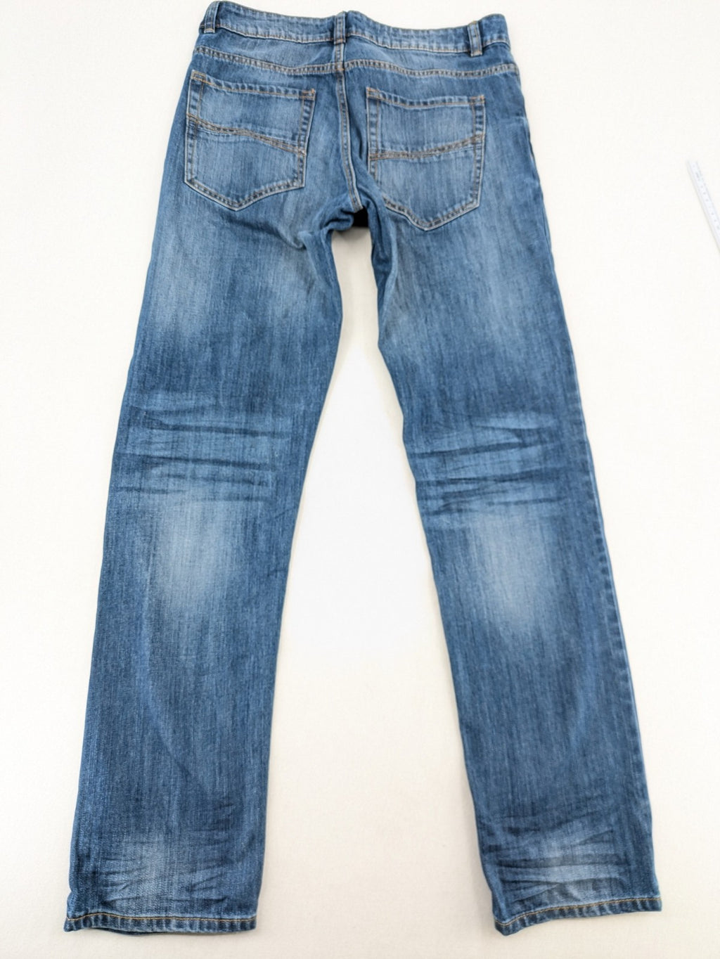 Royal Class blue straight jeans 5-pocket design, medium wash, made from organic cotton.