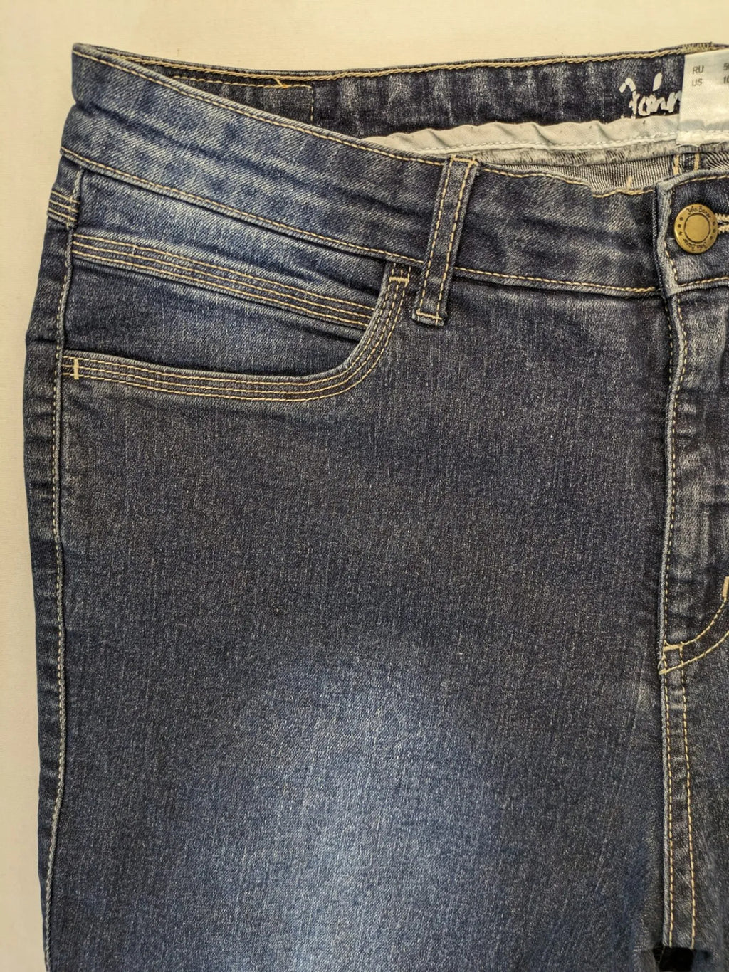 john baner blue straight jeans classic 5-pocket style with zipper and button closure