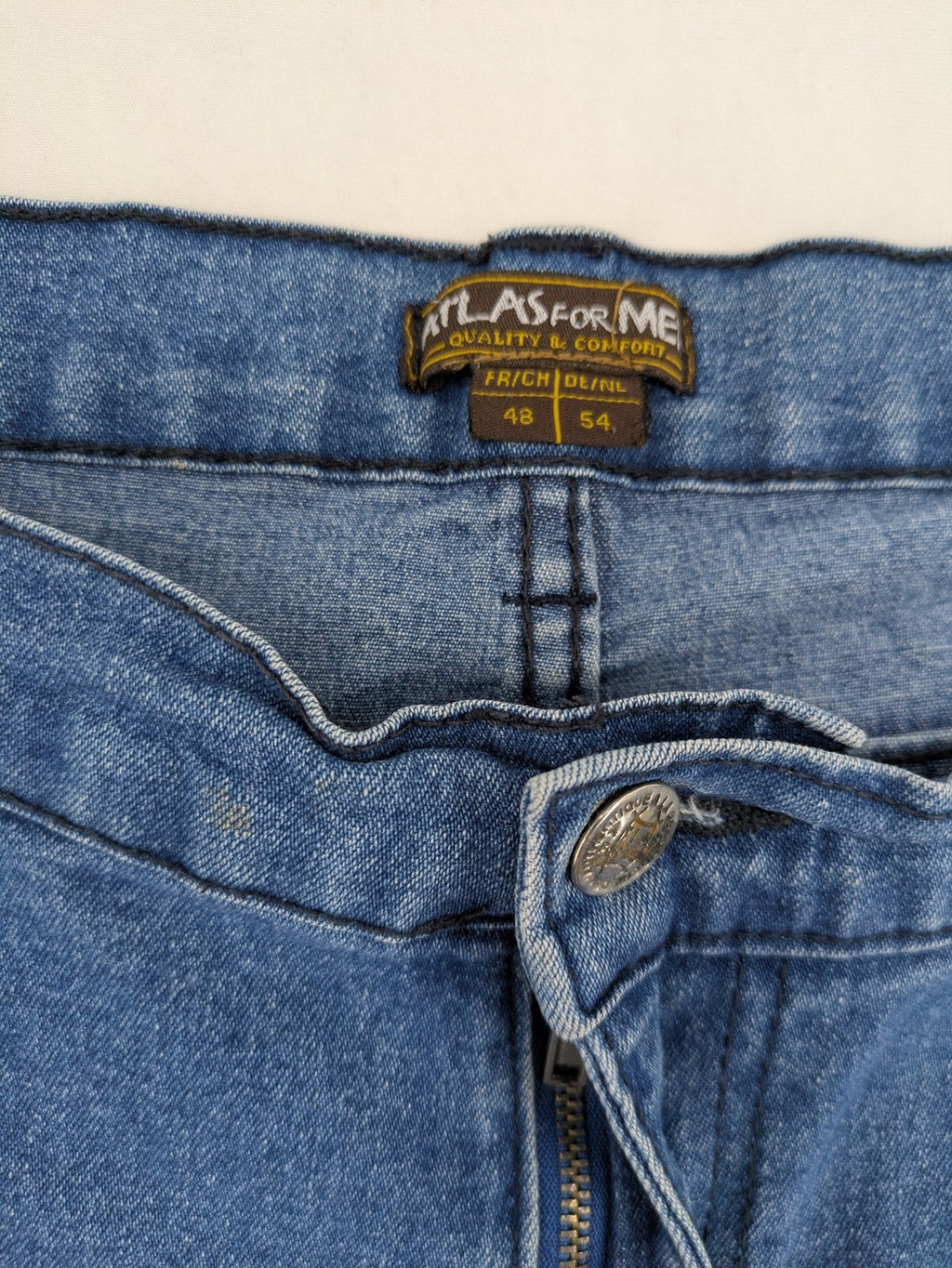 Atlas For Men blue straight jeans classic fit 5-pocket design medium wash denim