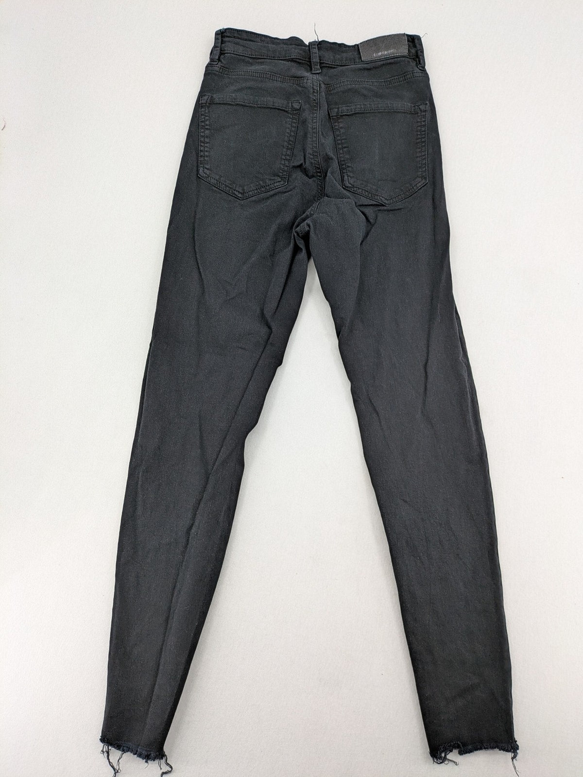 Stradivarius black skinny jeans high waist raw hem five-pocket style