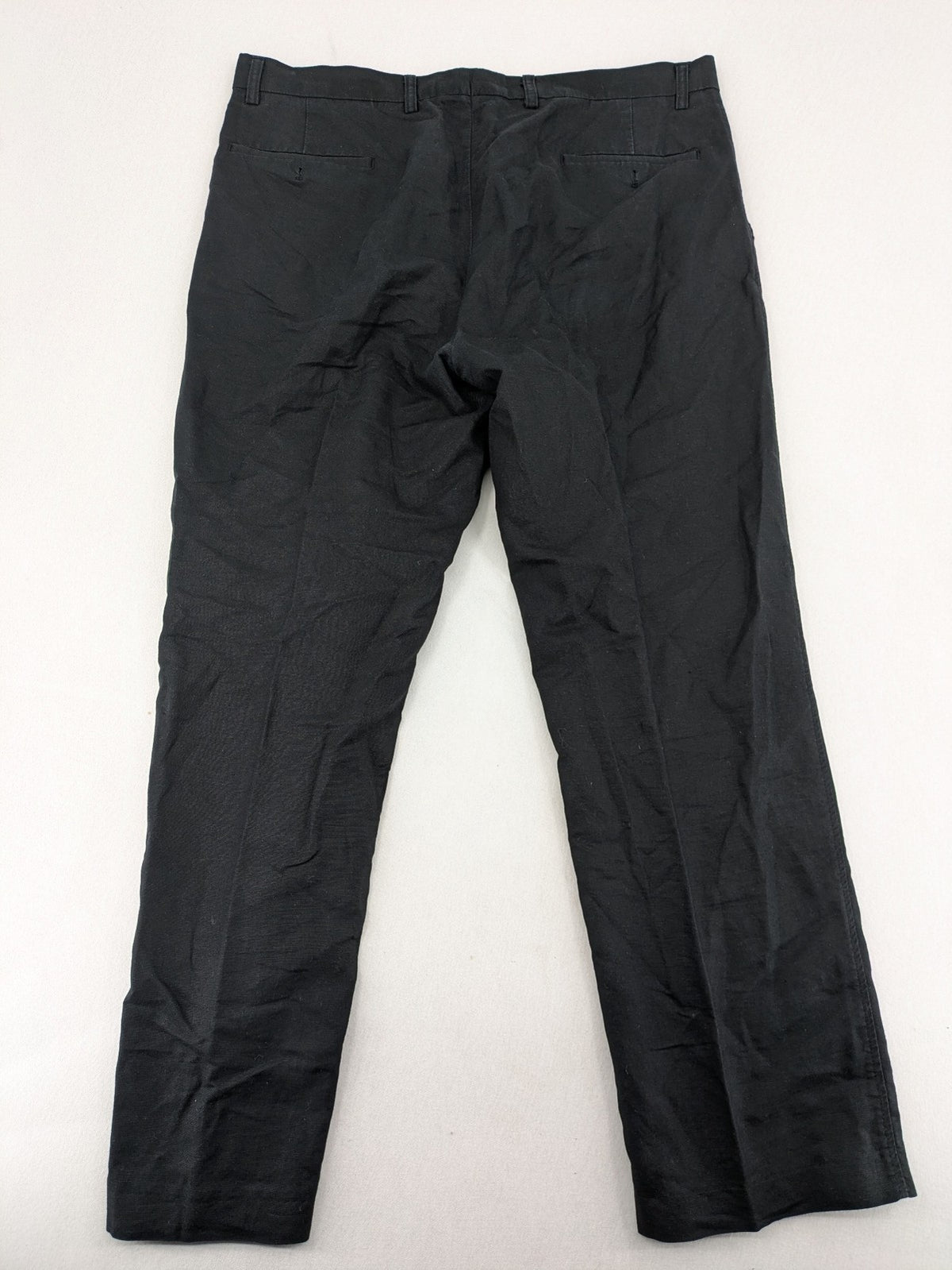 Angelo Litrico black trousers, classic straight cut, breathable linen-cotton blend.
