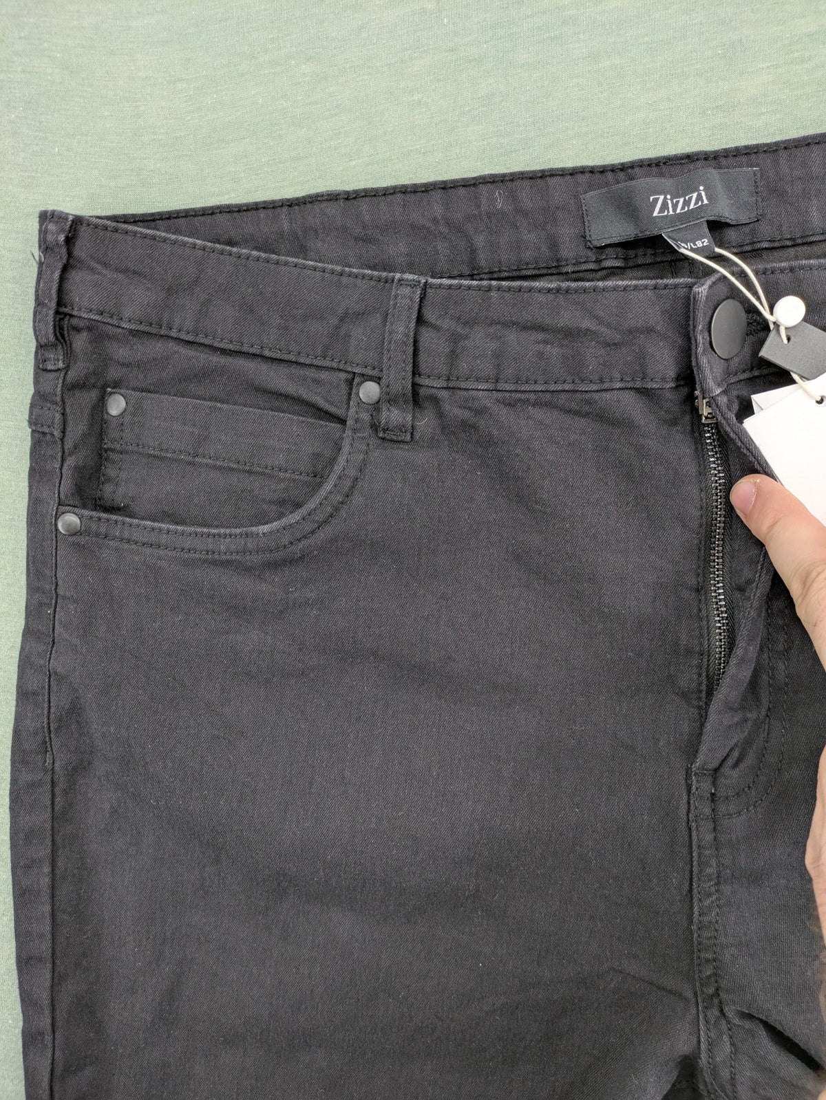 Zizzi grey skinny jeans with 5-pocket design and stretch material, new with tags.