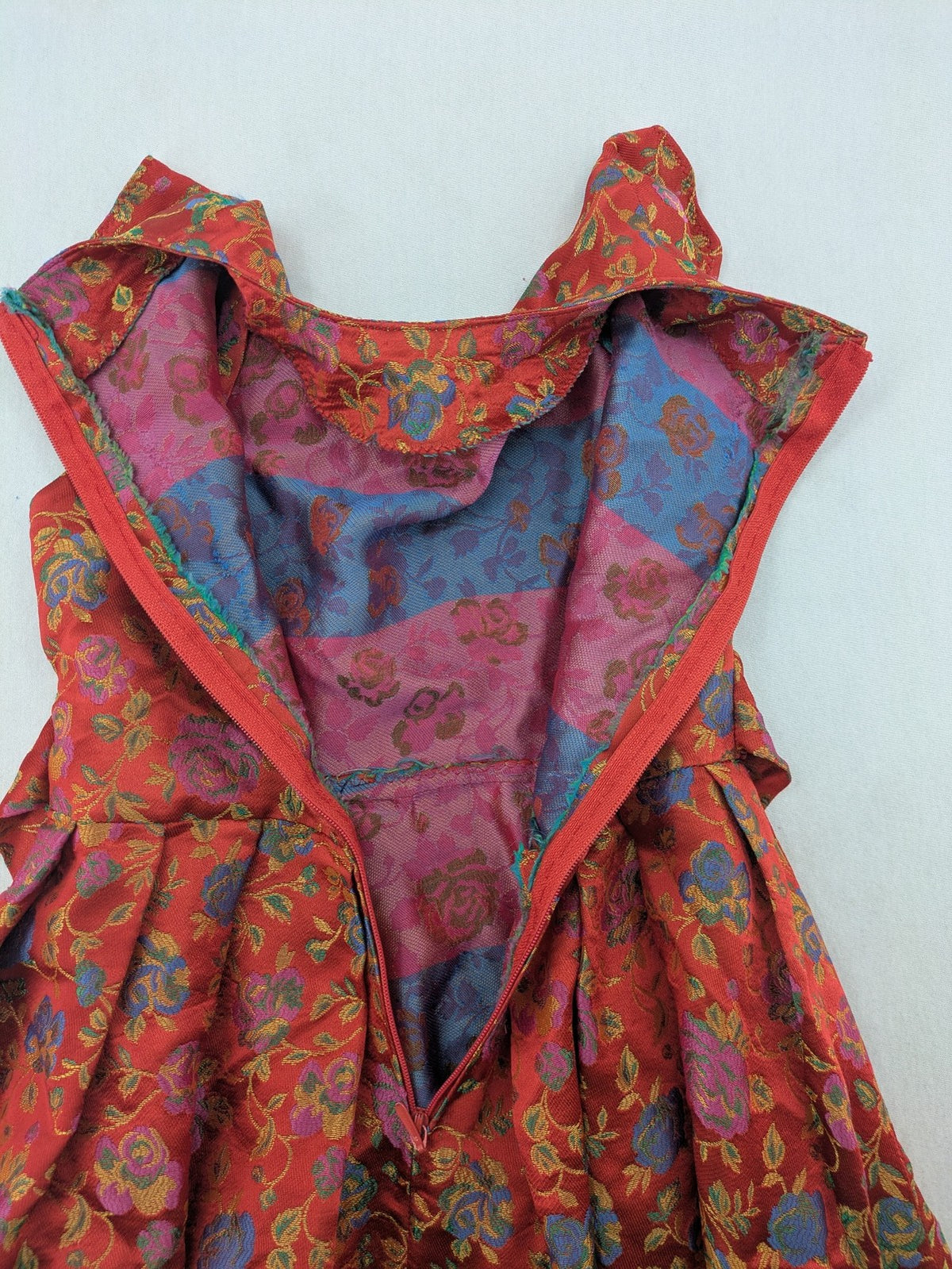 Jacquard multi A-line dress red floral jacquard pattern with matching waist tie.