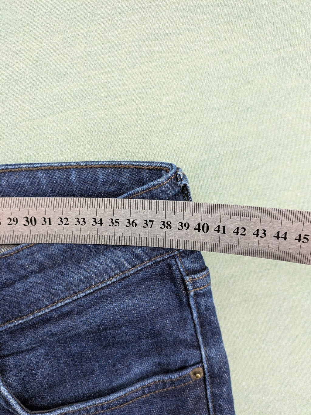 Massimo Dutti pink tapered fit jeans, stretch denim, classic design, versatile style.