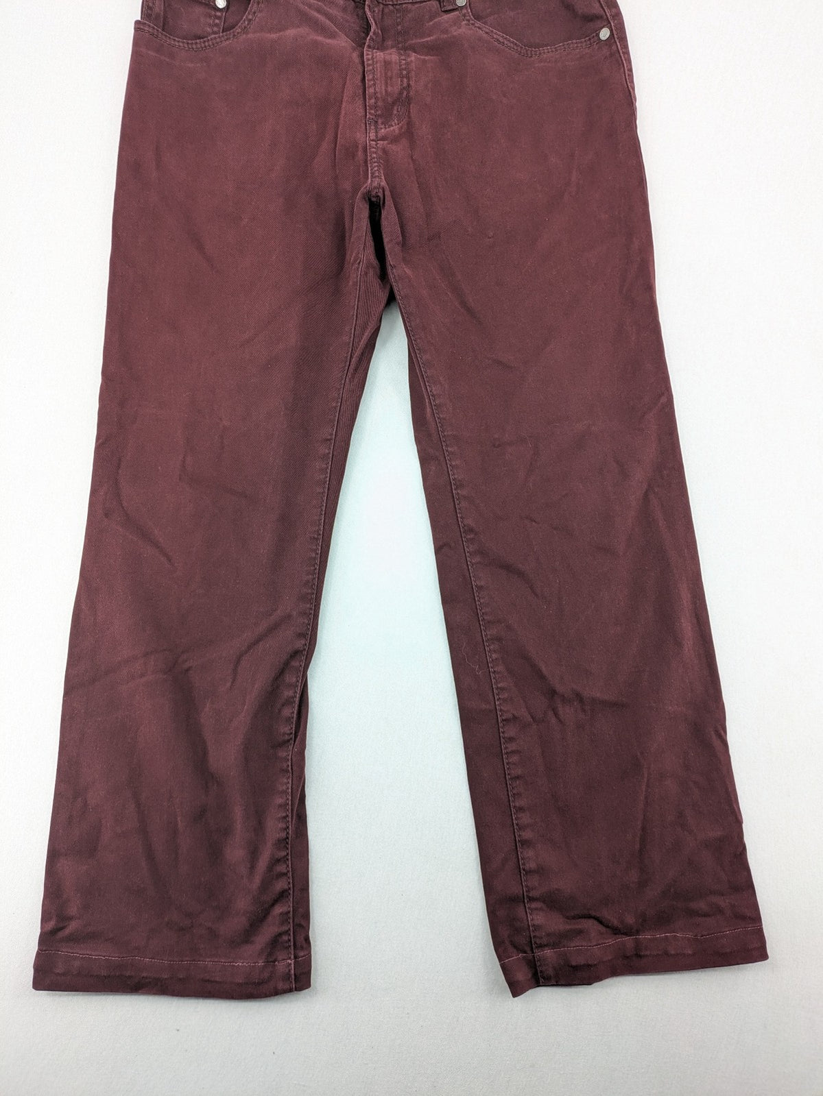 Baumwolle burgundy straight jeans 5-pocket design with brand logo and stretch material