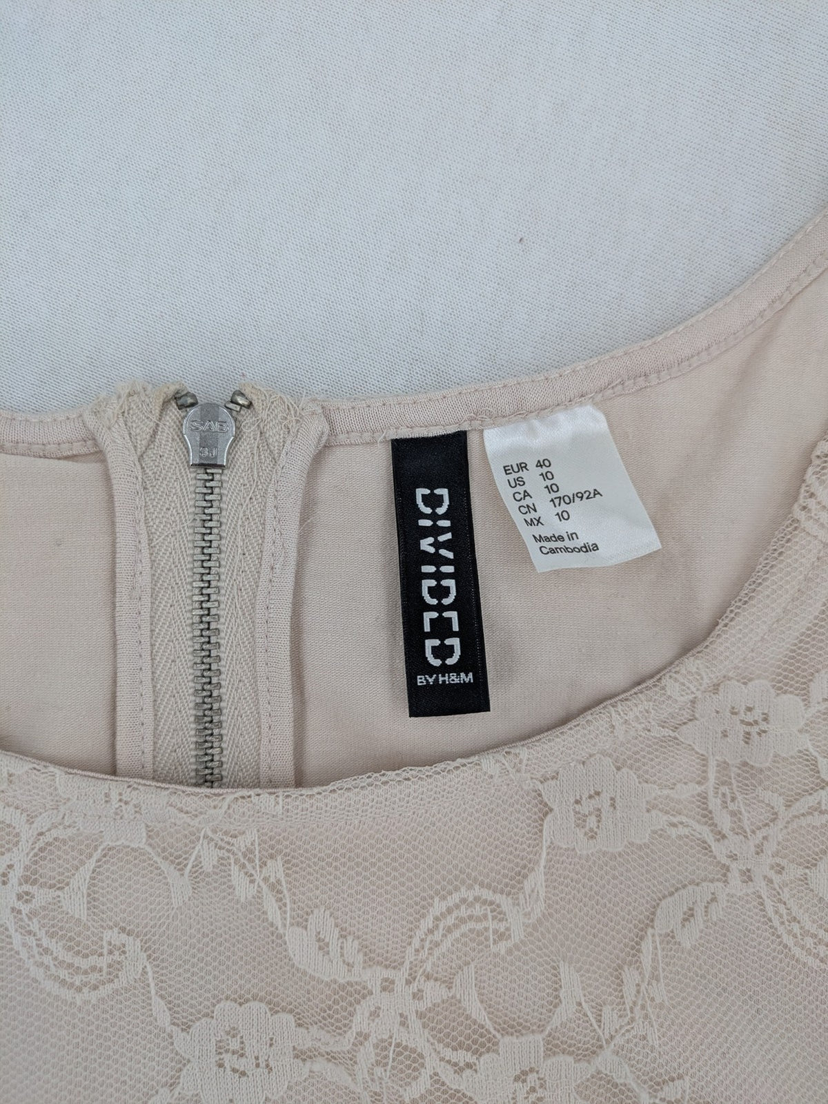Divided H&M beige bodycon dress floral lace overlay 3/4 sleeves back zipper
