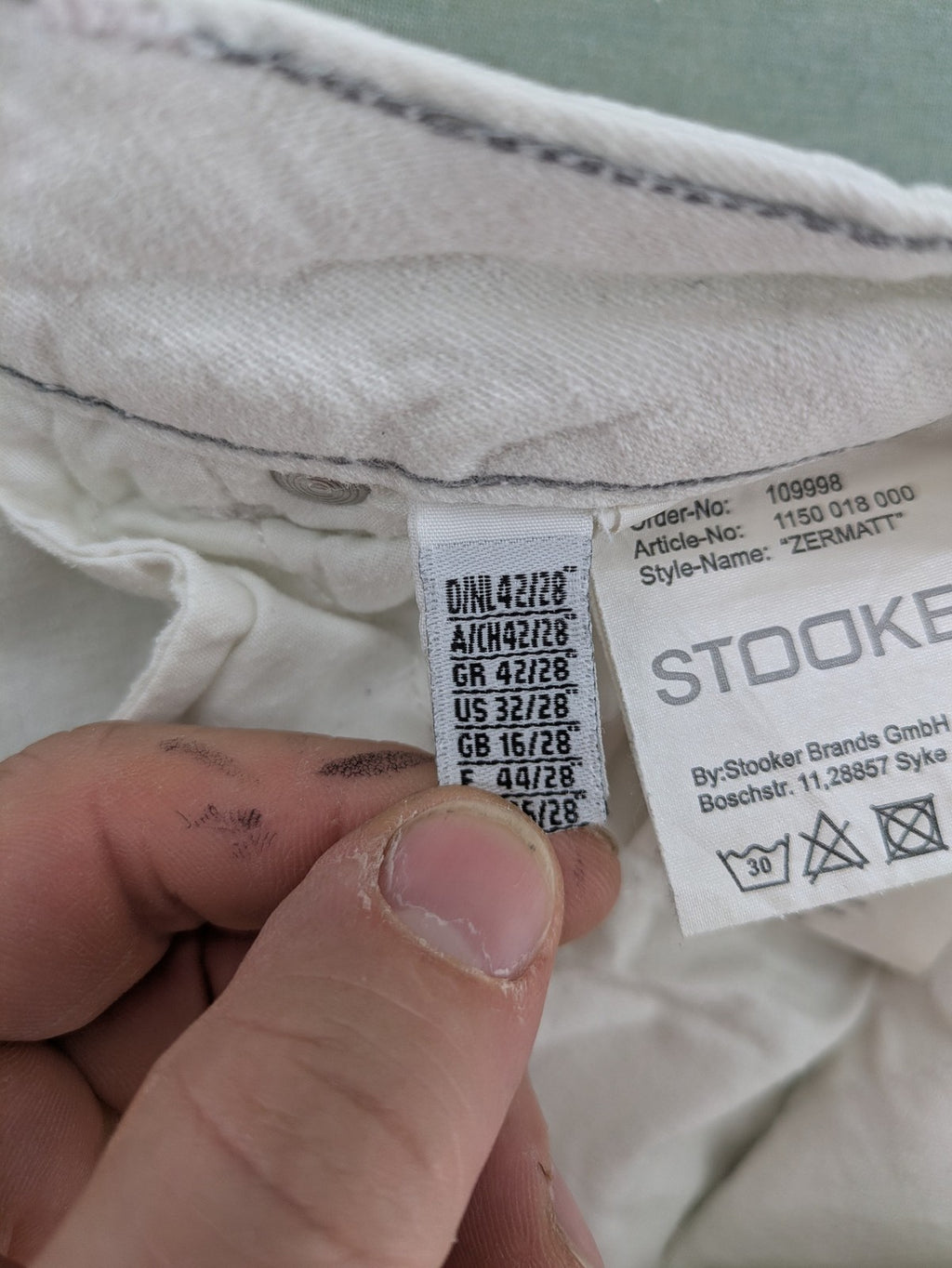 STOCKER white slim fit straight jeans classic 5-pocket design soft cotton blend