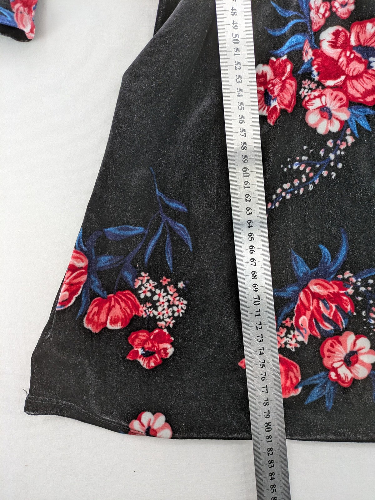 H&M Divided multi floral velvet dress V-neck bell sleeves soft stretch material