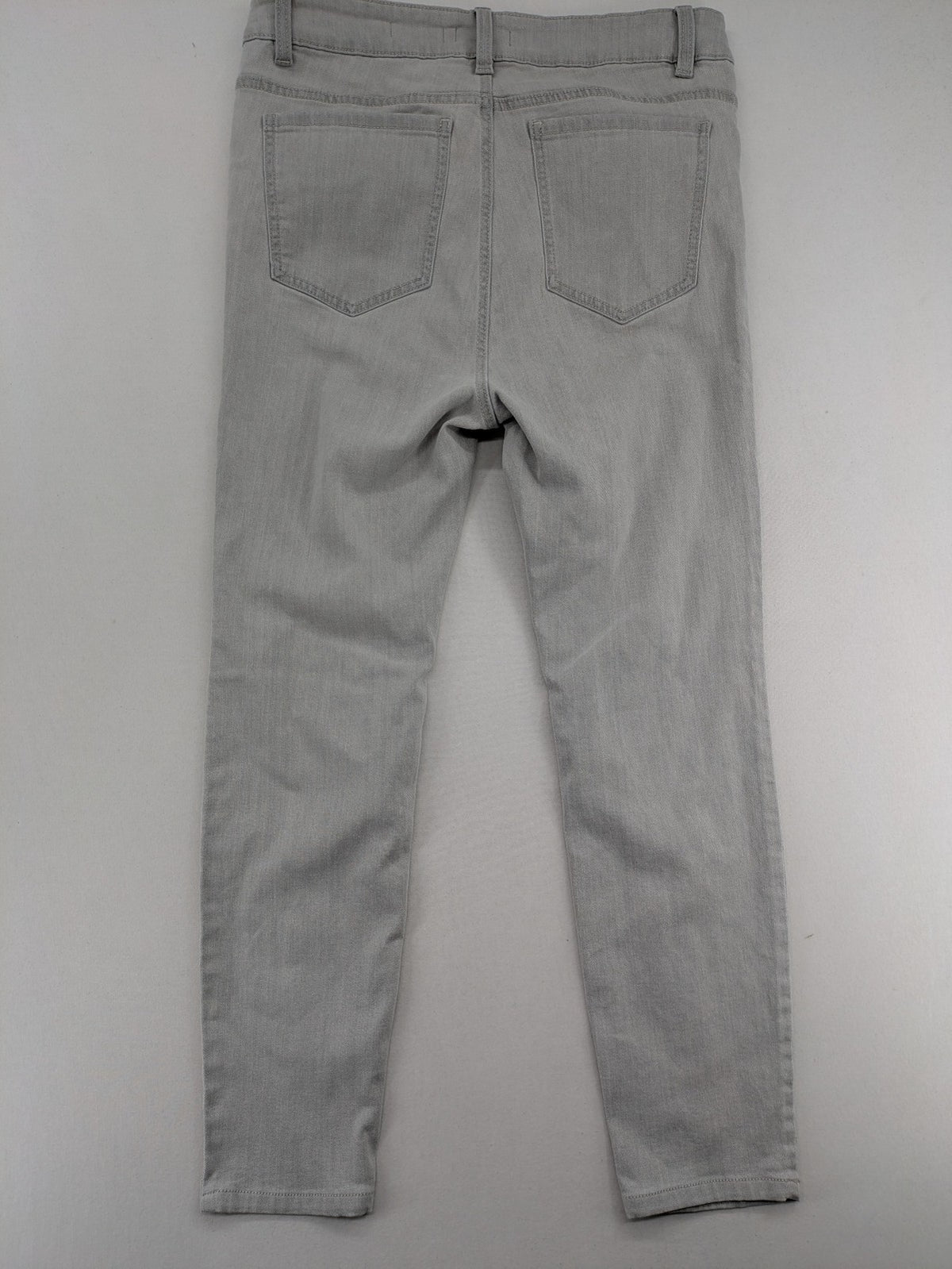 Laura Torelli grey straight jeans with classic 5-pocket design and slim fit silhouette.