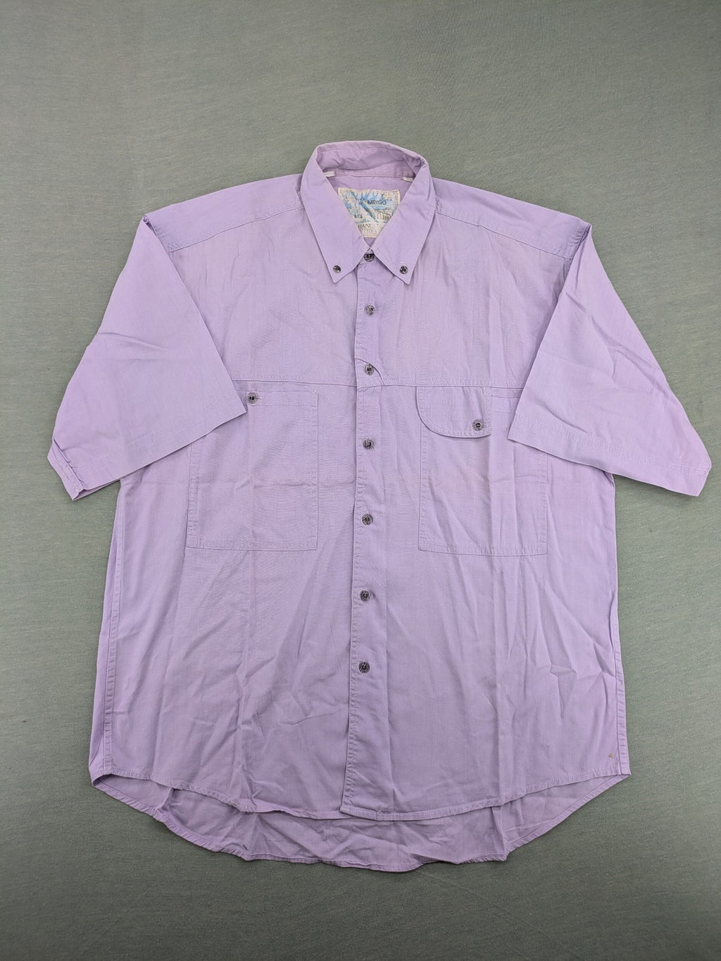 Mingo purple short-sleeve button-down shirt with classic collar and chest pockets.