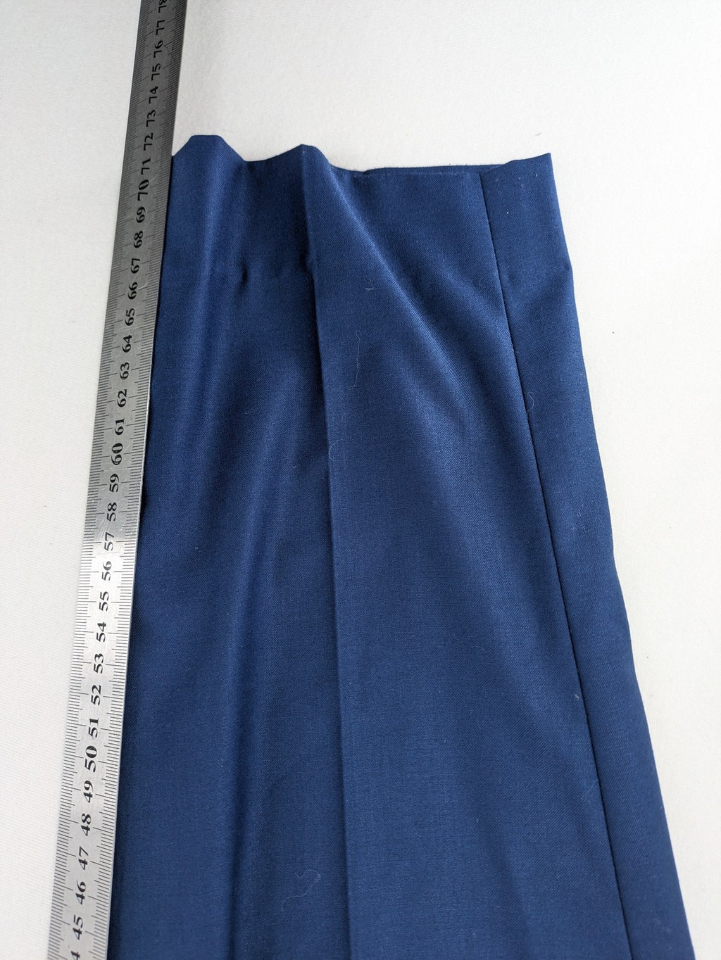Senzo Rivolli blue slim fit suit, 3-piece, made of wool and viscose, elegant design.
