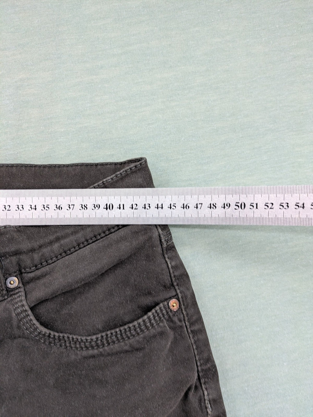 BRAX grey cord pants 5-pocket design with subtle checkered waistband lining