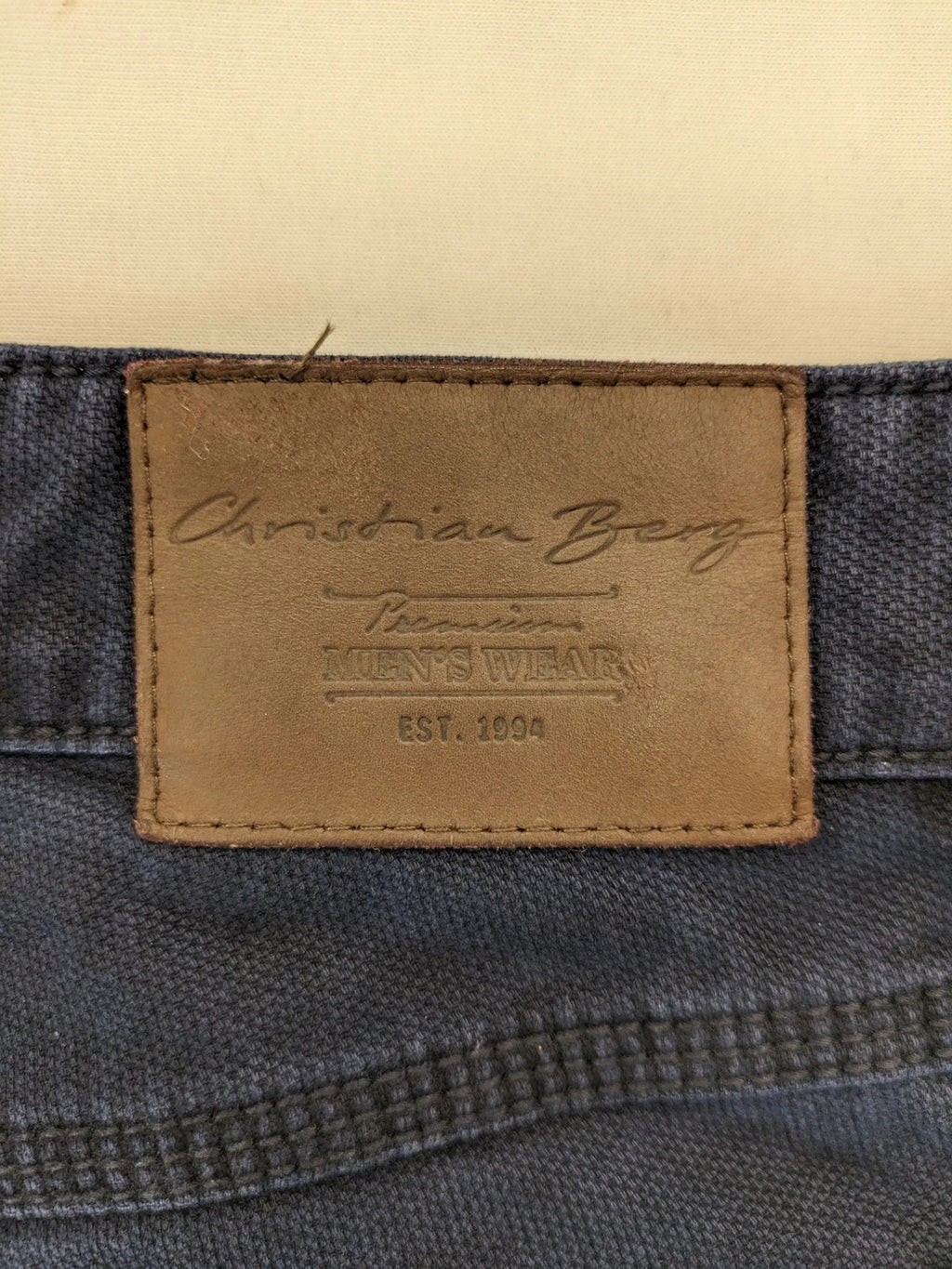 Christian Berg grey straight jeans with classic 5-pocket design and stretch cotton material.