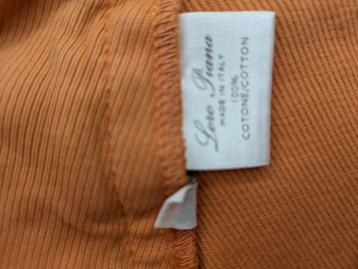 Loro Piana orange straight jeans 5-pocket style made of 100% cotton.