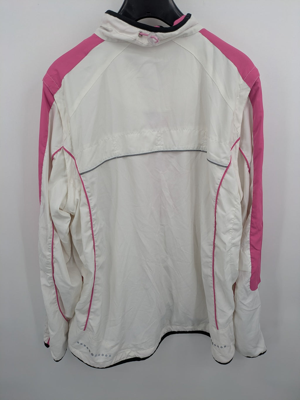tcm pink 2-in-1 vest lightweight polyester with removable sleeves and sporty design
