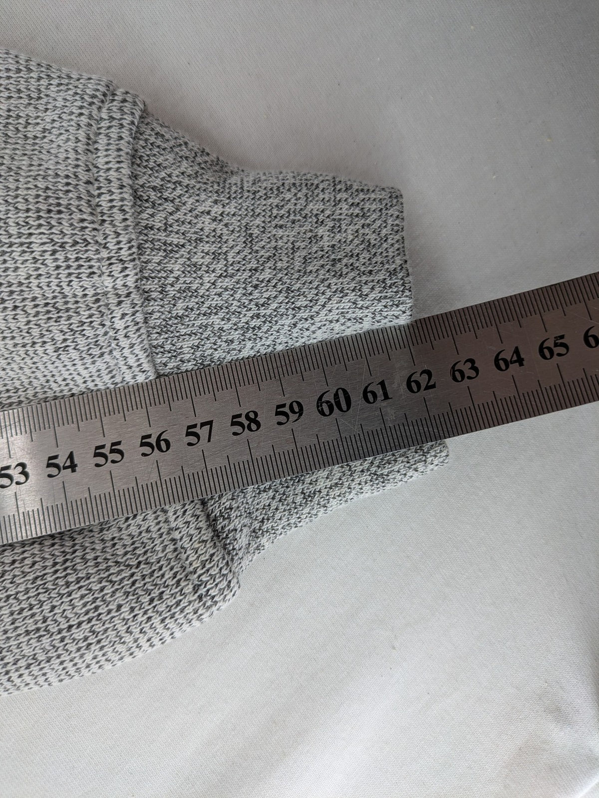 Danilo turtle neck jumper grey melange with black zipper and ribbed cuffs.