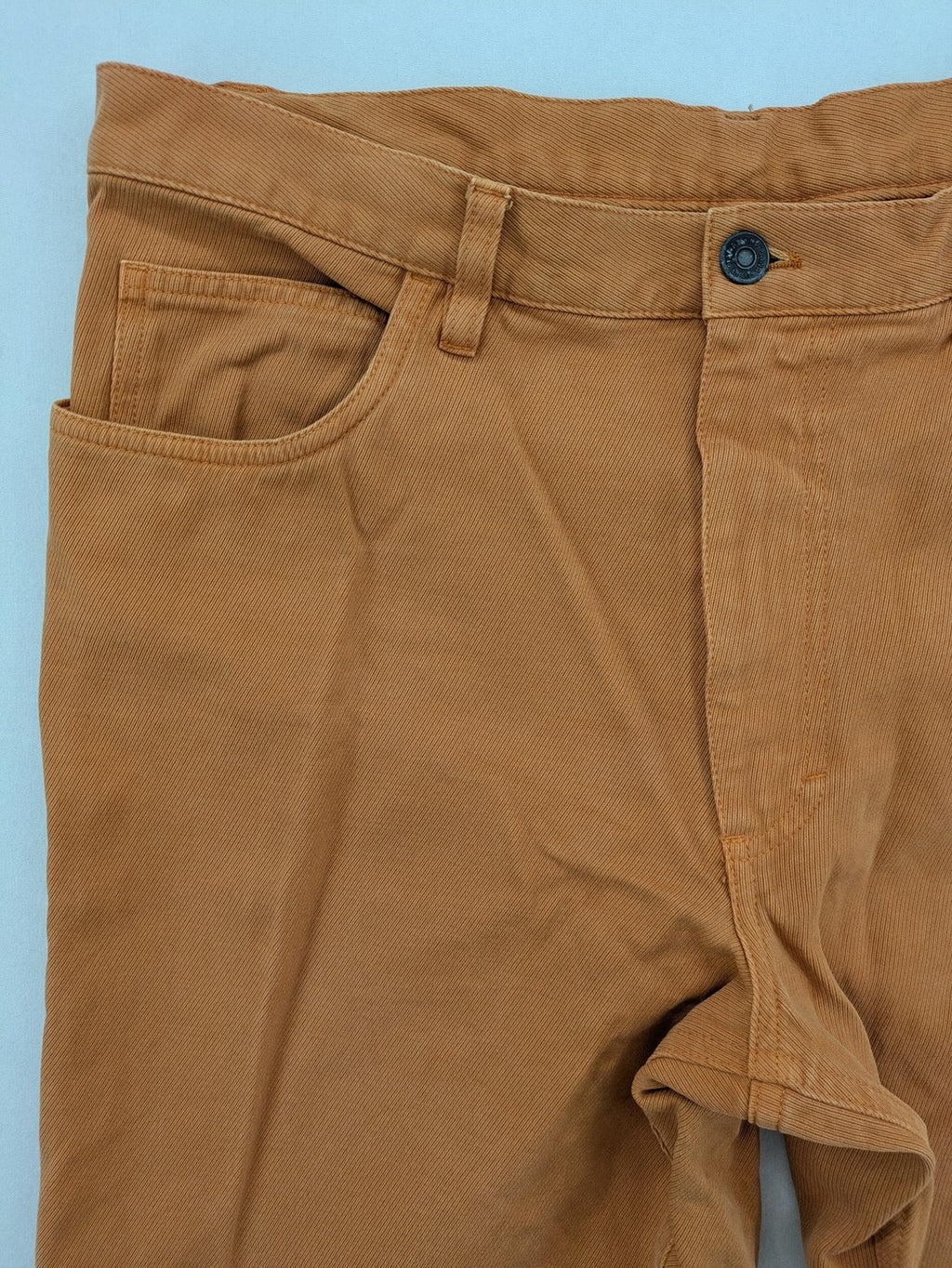 Loro Piana orange straight jeans 5-pocket style made of 100% cotton.