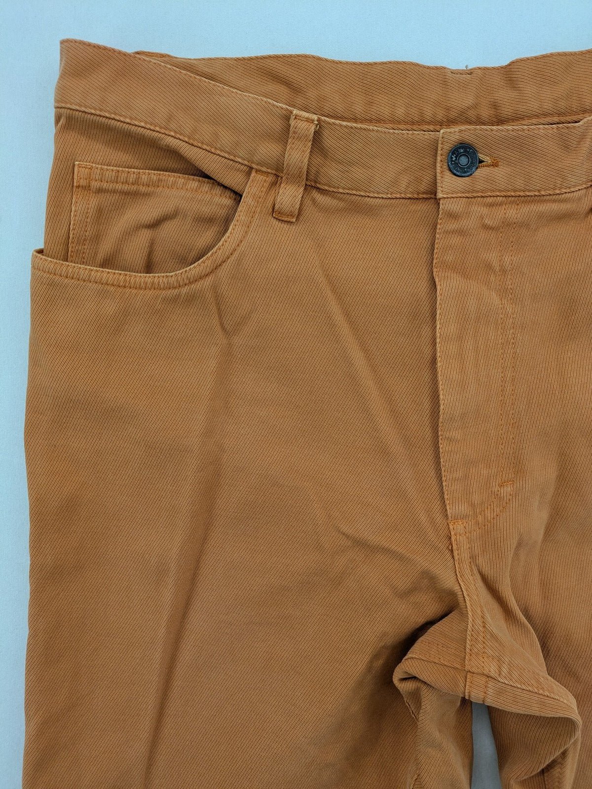 Loro Piana orange straight jeans 5-pocket style made of 100% cotton.