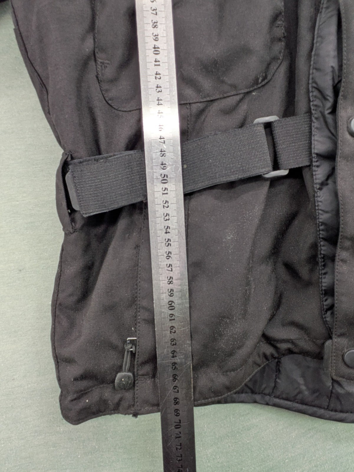 Advanced Experience black motorcycle jacket with Z-Liner membrane and CE protectors, durable Cordura material.