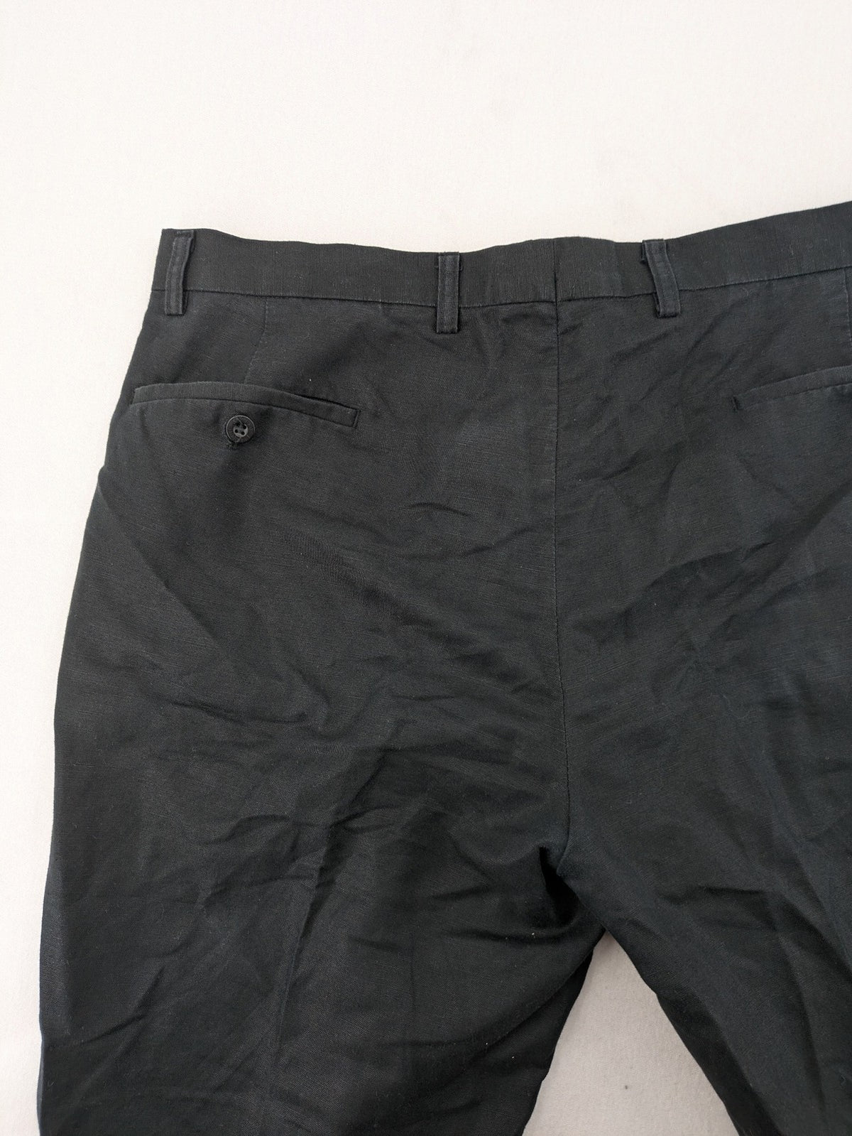 Angelo Litrico black trousers, classic straight cut, breathable linen-cotton blend.