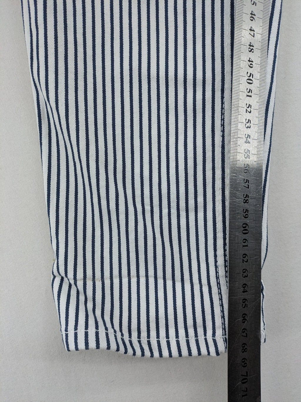 UP2FASHION blue and white striped straight jeans with five-pocket style and cotton stretch material.