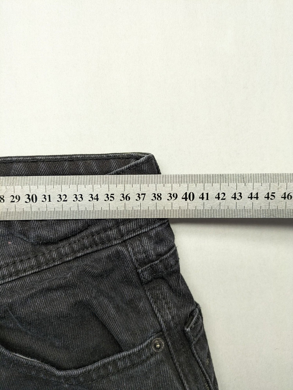 Don't Think Twice straight jeans black grey faded wash five-pocket design cotton denim