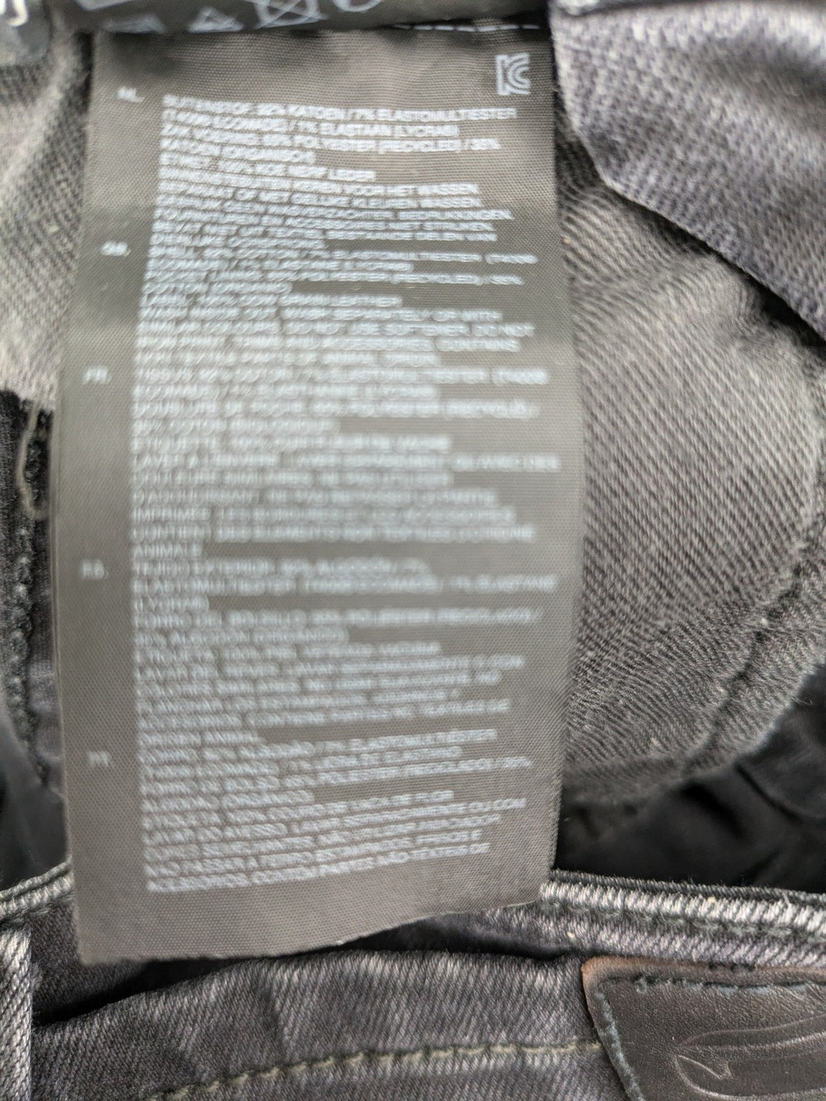G-Star Raw grey straight jeans with 5-pocket design and logo detailing.