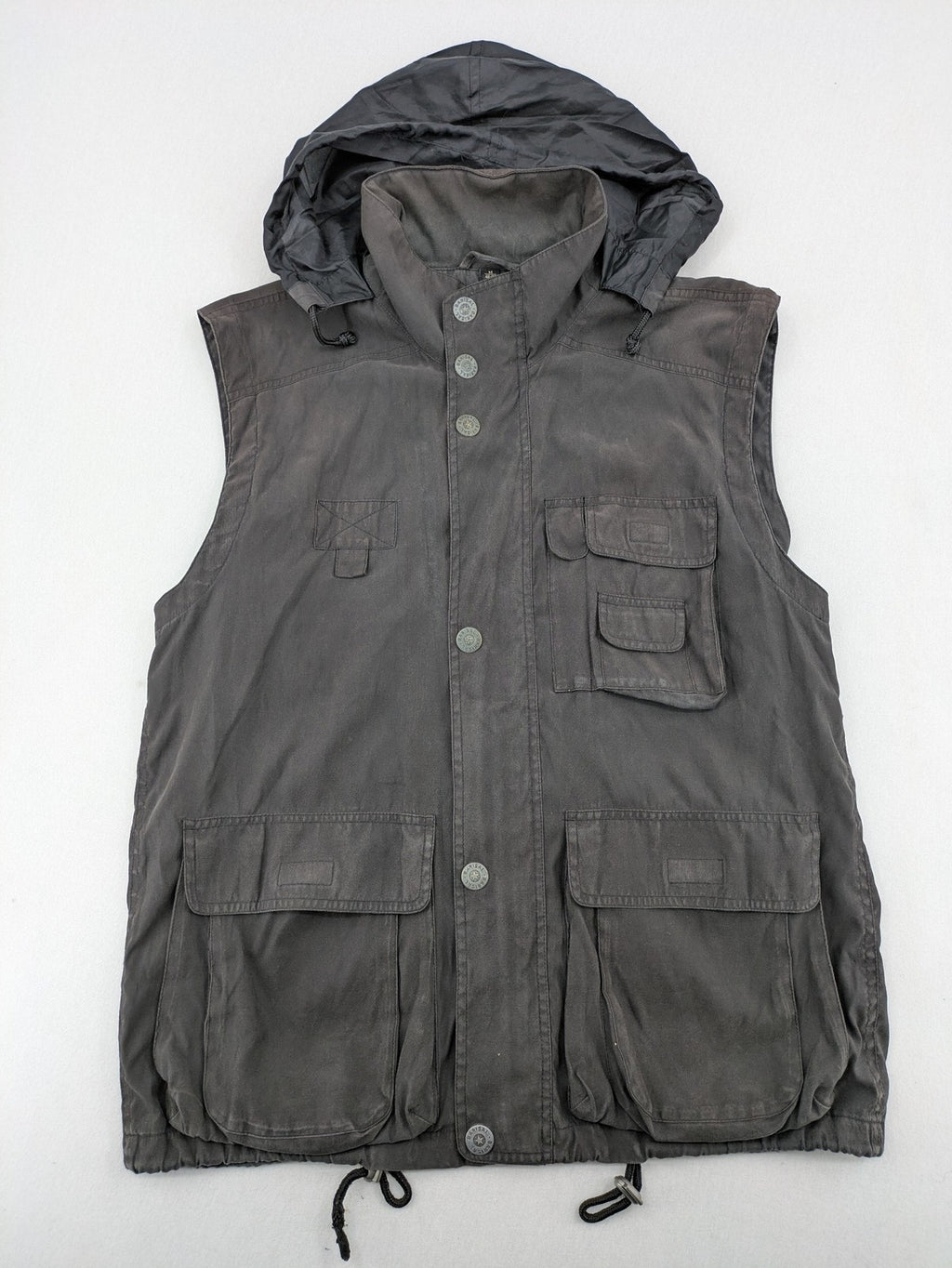 Barisal grey coat with hood, cargo pockets, and checkered lining detail.