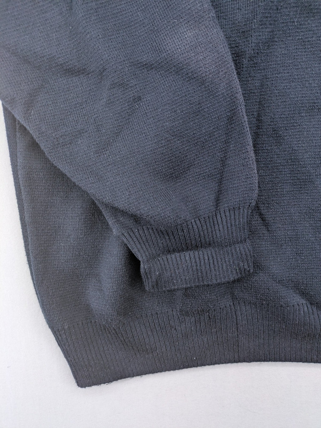 Louis Fashion grey turtle neck jumper with V-neck and ribbed cuffs.