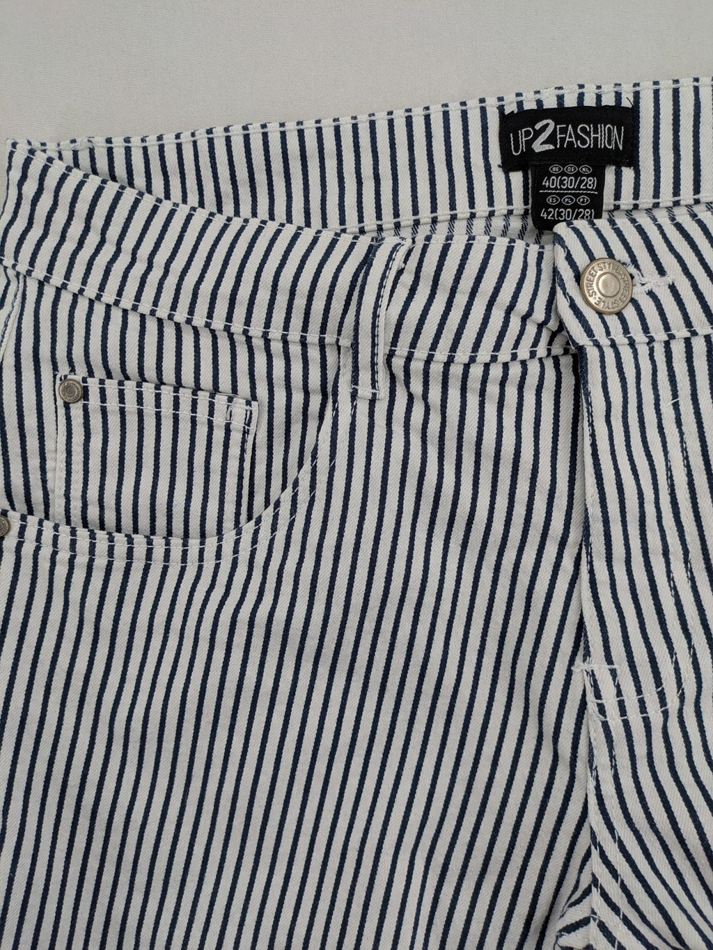 UP2FASHION blue and white striped straight jeans with five-pocket style and cotton stretch material.
